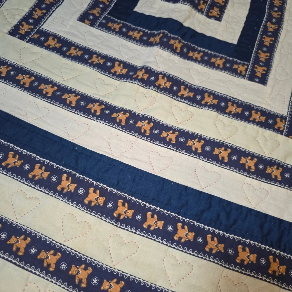 Vintage 1988 Handmade Teddy Bear Heart Baby Quilt‎ NM State Fair Winner 36x36